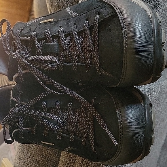 Dansko Paisley Vibram Waterproof Shoe Size 40 - Picture 7 of 9